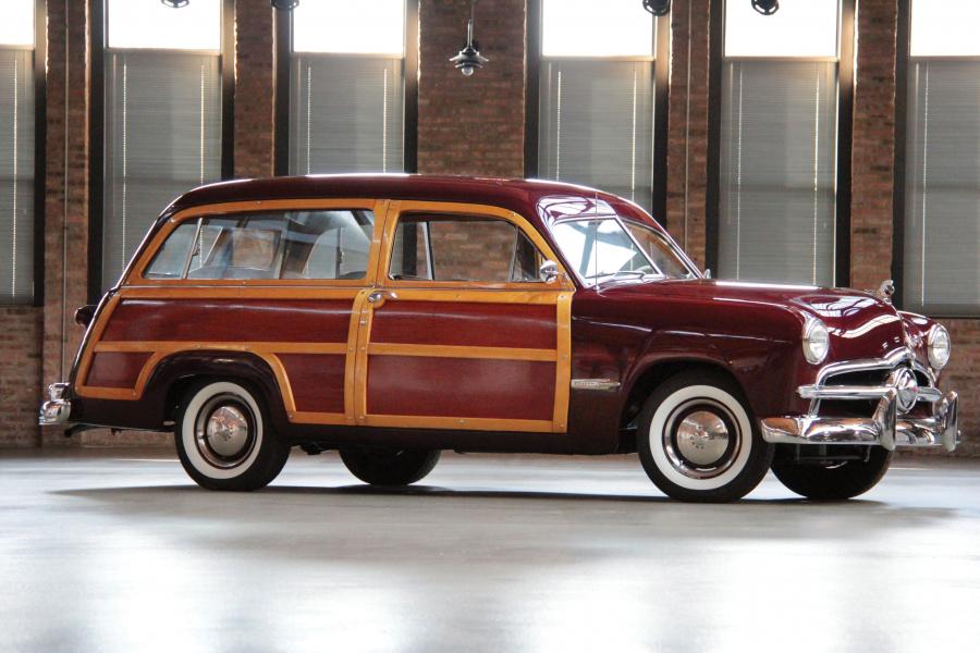  Ford Woodie Shoebox Station Wagon 1949 года  (фото 1 из 16)
